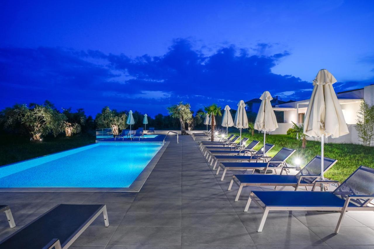 Encanto Village -Apartments Potos Exterior photo