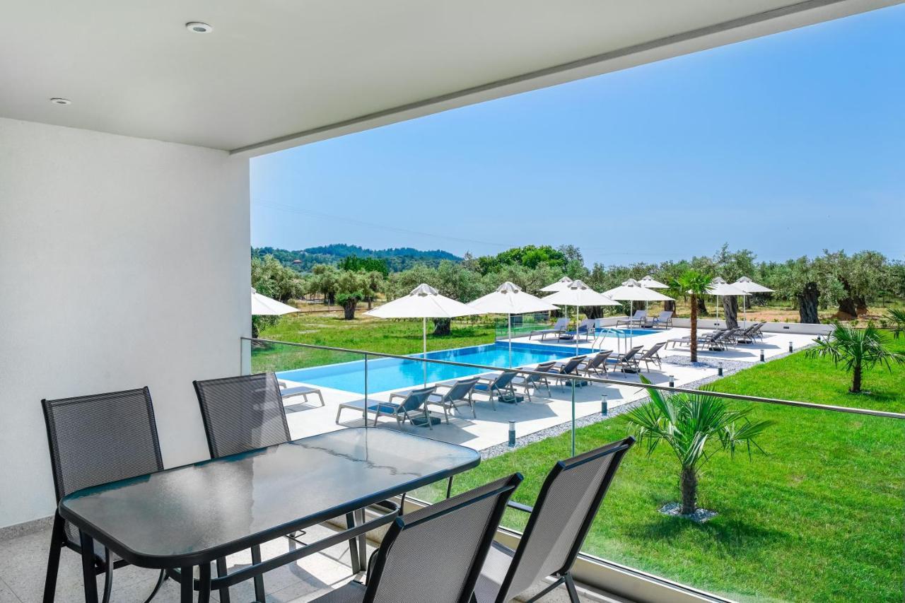 Encanto Village -Apartments Potos Exterior photo